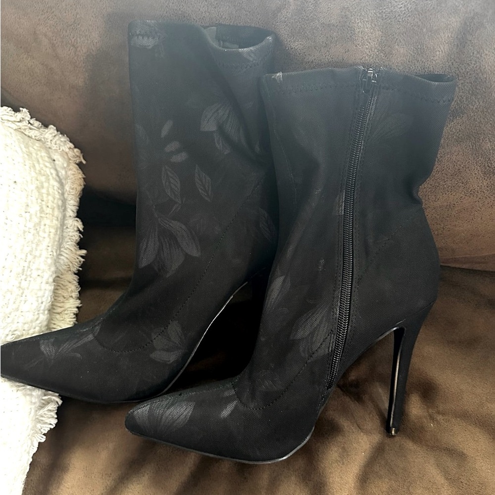 JustFab booties, Size 10